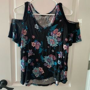 MUDD cold shoulder floral top